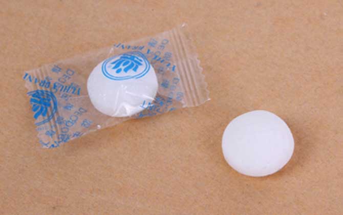 衛生球怎樣治蜂螨最有效? 衛生球