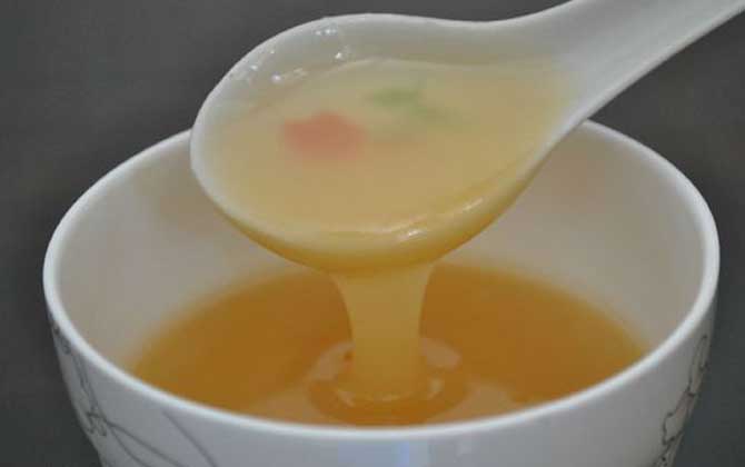 蜂蜜水的正確喝法,不僅僅只是飲用時(shí)間,在食用量上也要控制好! 蜂蜜水