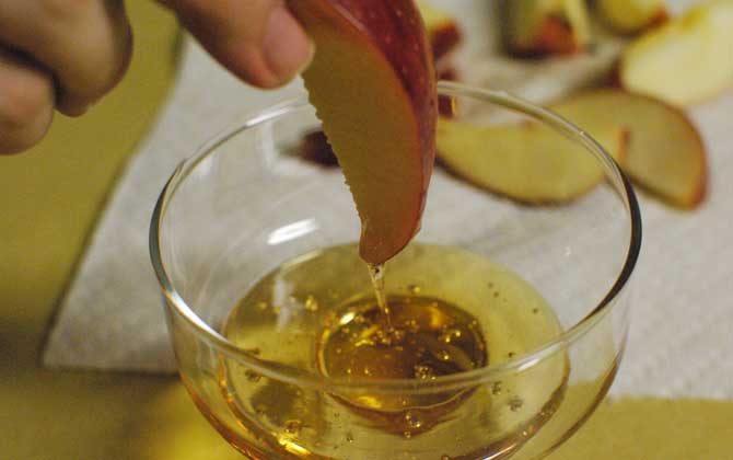 蜂蜜的用途有哪些?不但是天然營養(yǎng)食品,更是可食用的美容劑! 蜂蜜