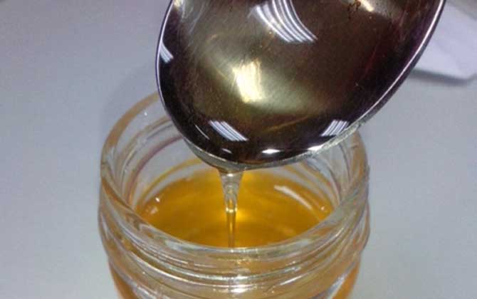 蜂蜜減肥的正確吃法,控制好食用量最關鍵,什么時候喝也很重要! 蜂蜜