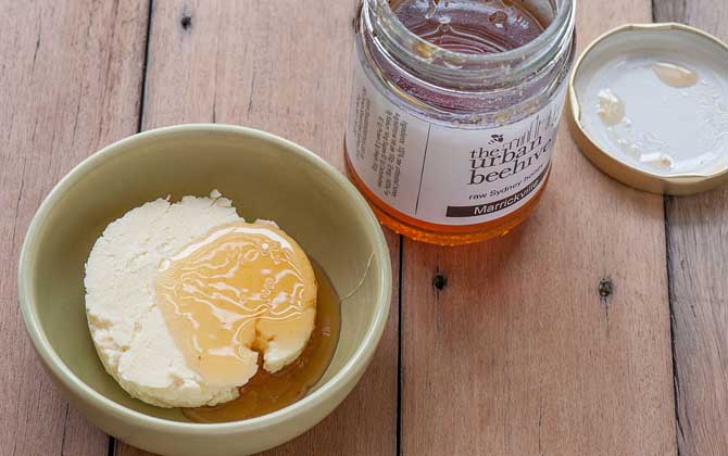 蜂蜜怎么吃效果最好?不建議空腹吃蜂蜜,更不能長期過量吃蜂蜜! 蜂蜜