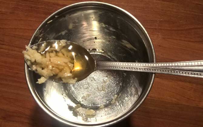 蜂蜜怎么吃效果最好?不建議空腹吃蜂蜜,更不能長期過量吃蜂蜜! 蜂蜜