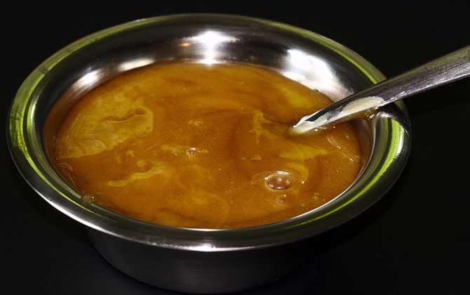 如何鑒別蜂蜜的真假?可從這5個方面來鑒別,讓假蜂蜜無處遁形! 蜂蜜