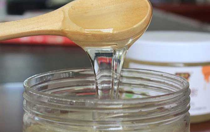 洋槐蜂蜜有什么功效與作用?經(jīng)常喝洋槐蜂蜜,這7個好處跑不了! 洋槐蜂蜜