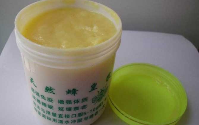 蜂王漿的副作用與禁忌,絕對不能過量食用,這4類人也要少吃! 蜂王漿