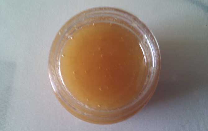 紫云英蜜的功效與作用及食用方法 紫云英蜜