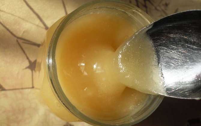 草木樨蜜的作用與功效及食用方法 草木樨蜜