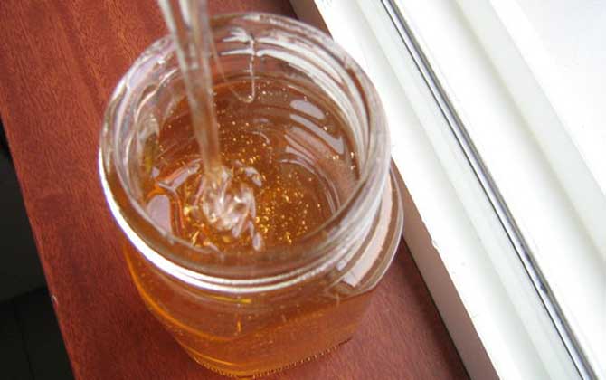 純蜂蜜60塊錢(qián)一斤貴嗎? 純蜂蜜