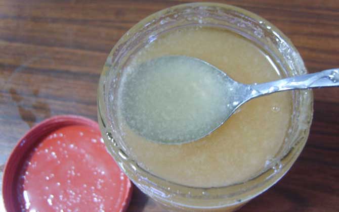 蜂蜜牛奶的功效及簡單做法 蜂蜜