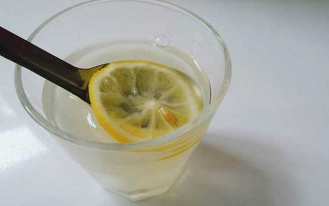 喝蜂蜜檸檬水有什么好處? 蜂蜜檸檬水