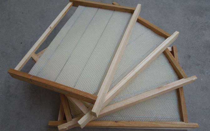 活框蜂箱有哪些優(yōu)點和缺點? 活框蜂箱