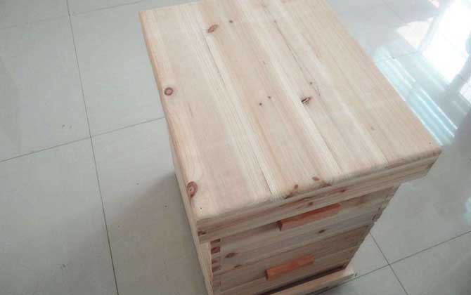 標準杉木蜂箱70元一個貴嗎? 蜂箱