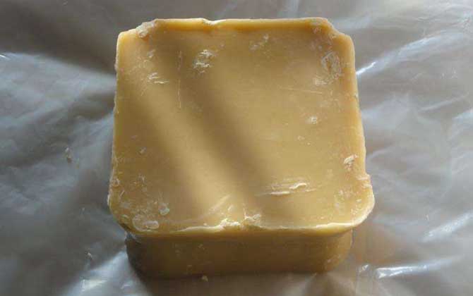 蜂蠟吃了對(duì)身體有害嗎(吃蜂蠟的危害有哪些) 蜂蠟吃了對(duì)身體有害嗎(吃蜂蠟的危害有哪些)