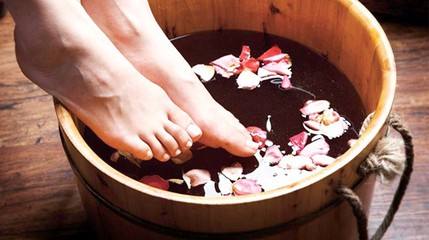 桐樹花泡腳有什么好處(桐樹花的功效與作用) 桐樹花泡腳有什么好處(桐樹花的功效與作用)