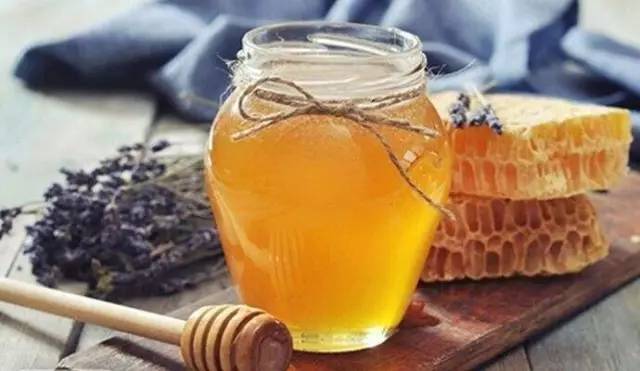 秋冬喝什么蜂蜜好(秋冬季節(jié)適合喝什么蜂蜜) 秋冬喝什么蜂蜜好(秋冬季節(jié)適合喝什么蜂蜜)