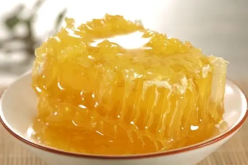 蜂蜜不能和什么放在一起吃(蜂蜜和什么東西不能一起吃) 蜂蜜不能和什么放在一起吃(蜂蜜和什么東西不能一起吃)