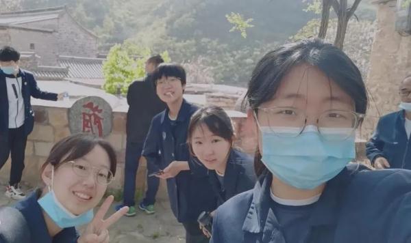 高中同班,大學同寢,緣分啊 高中同班,大學同寢,緣分啊