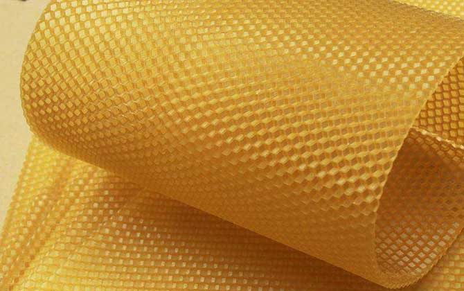 中蜂巢礎多少錢一張(巢礎的參考價格及使用方法) 中蜂巢礎多少錢一張(巢礎的參考價格及使用方法)