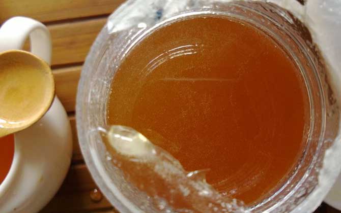 芝麻蜜的營養價值(芝麻蜜的作用與功效及食用方法) 芝麻蜜的營養價值(芝麻蜜的作用與功效及食用方法)