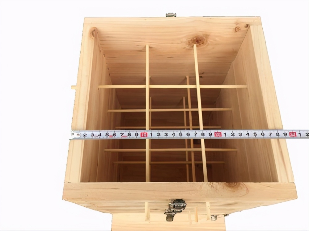 阿壩中蜂可以用格子箱養嗎(對比土養和活框有哪些優缺點呢) 阿壩中蜂可以用格子箱養嗎(對比土養和活框有哪些優缺點呢)