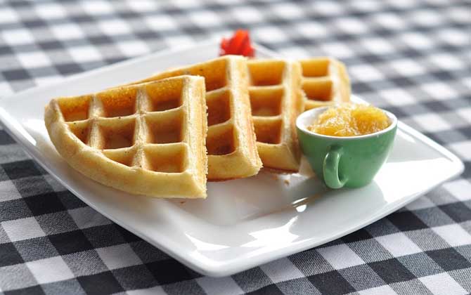 蜂蜜減肥法可靠嗎？正確食用能減肥，但長期過量食用則反而增肥！