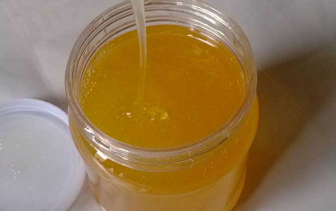 蜂蜜去皺紋有效果嗎？有一定的除皺效果，若能搭配使用效果更佳！