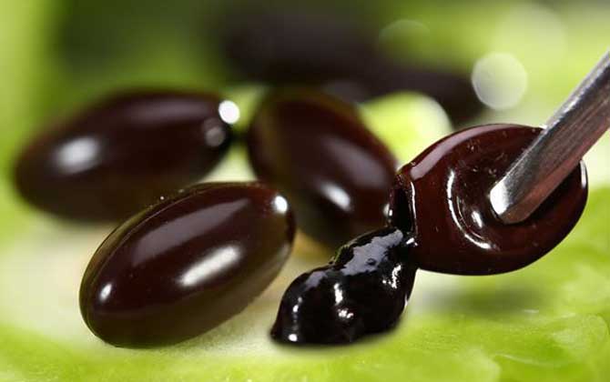 蜂膠膠囊是騙局嗎？不一定都是騙局，但效果被有意的神話了！