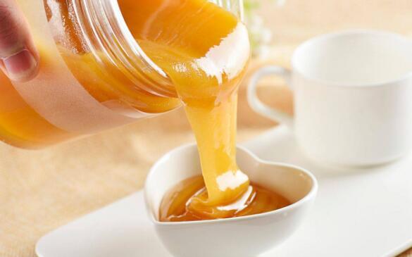 原蜜和蜂蜜有什么不同（原蜜和蜂蜜哪個(gè)好）